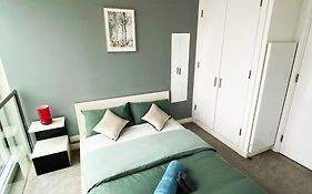 Birmingham City Centre, 2-Bedroom Apartment,
